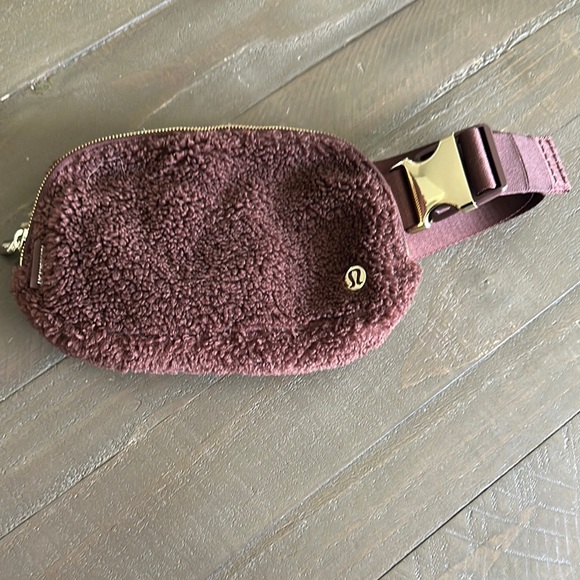 lululemon athletica Handbags - Lululemon Brown Sherpa Belt Bag